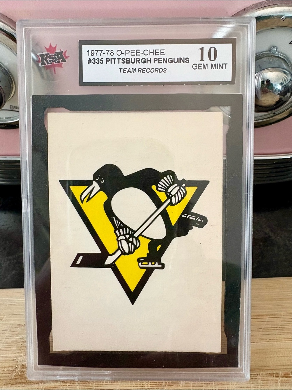 1977-78 Pittsburgh Penguins Team Crest Trading Card - Yellow/Black